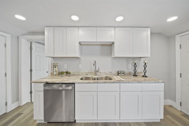 319 W North Street, Jackson, MI 49202