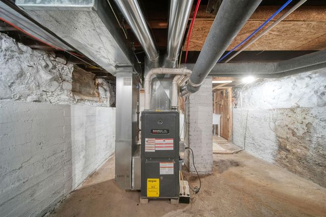 319 W North Street, Jackson, MI 49202