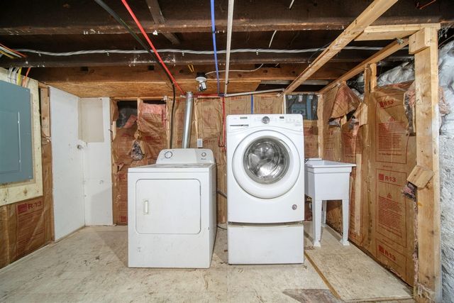 319 W North Street, Jackson, MI 49202