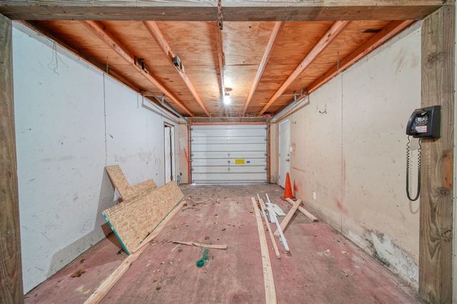 319 W North Street, Jackson, MI 49202