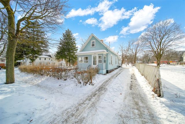 319 W North Street, Jackson, MI 49202