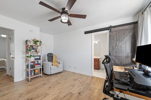 324 Arapaho Dr, Murfreesboro, TN 37128