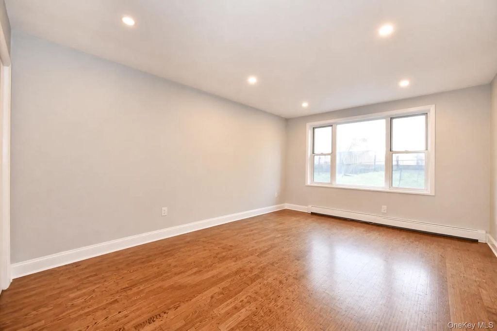 195 S MIDDLE NECK Road 1-F, Great Neck, NY 11021 — photo 3