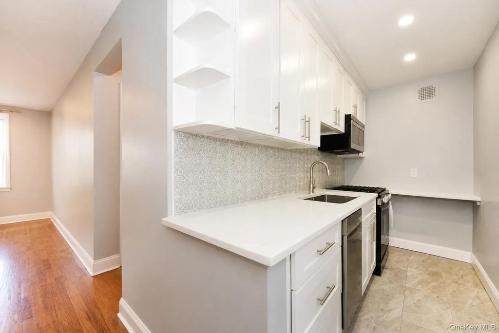195 S MIDDLE NECK Road 1-F, Great Neck, NY 11021 — photo 5