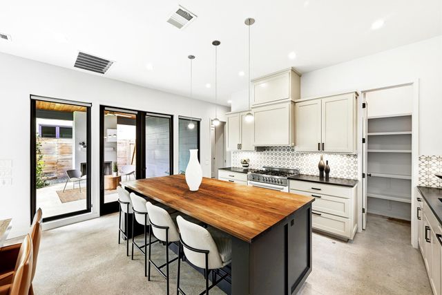 1609 Bauerle Ave, Austin, TX 78704