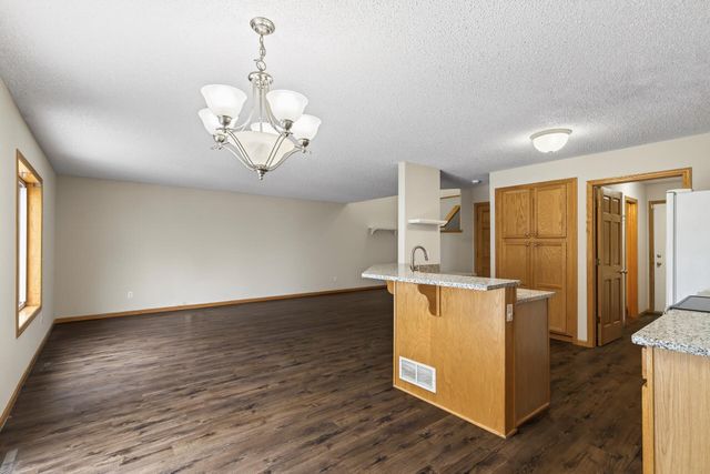 1780 Talon Trail, Eagan, MN 55122