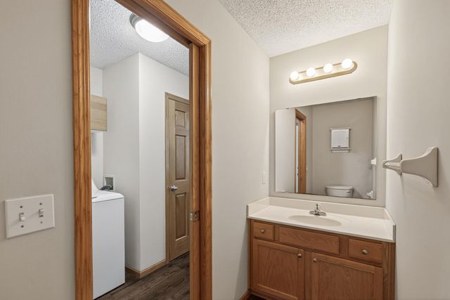 1780 Talon Trail, Eagan, MN 55122