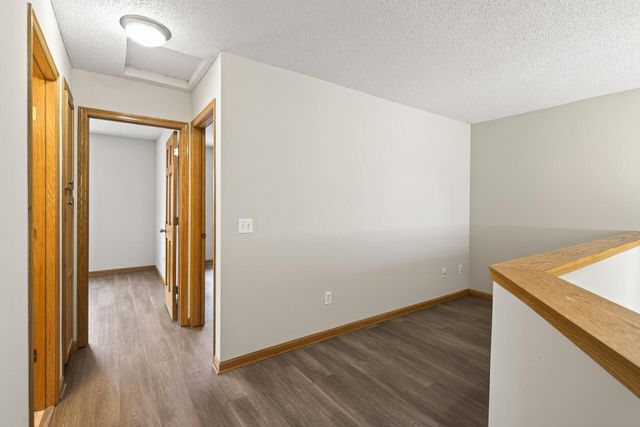 1780 Talon Trail, Eagan, MN 55122