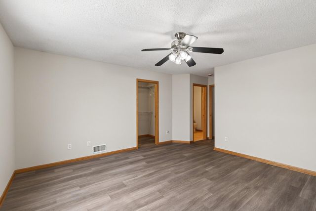 1780 Talon Trail, Eagan, MN 55122