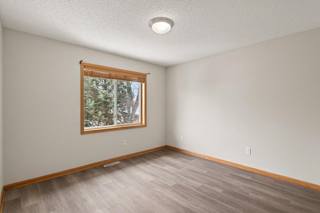 1780 Talon Trail, Eagan, MN 55122