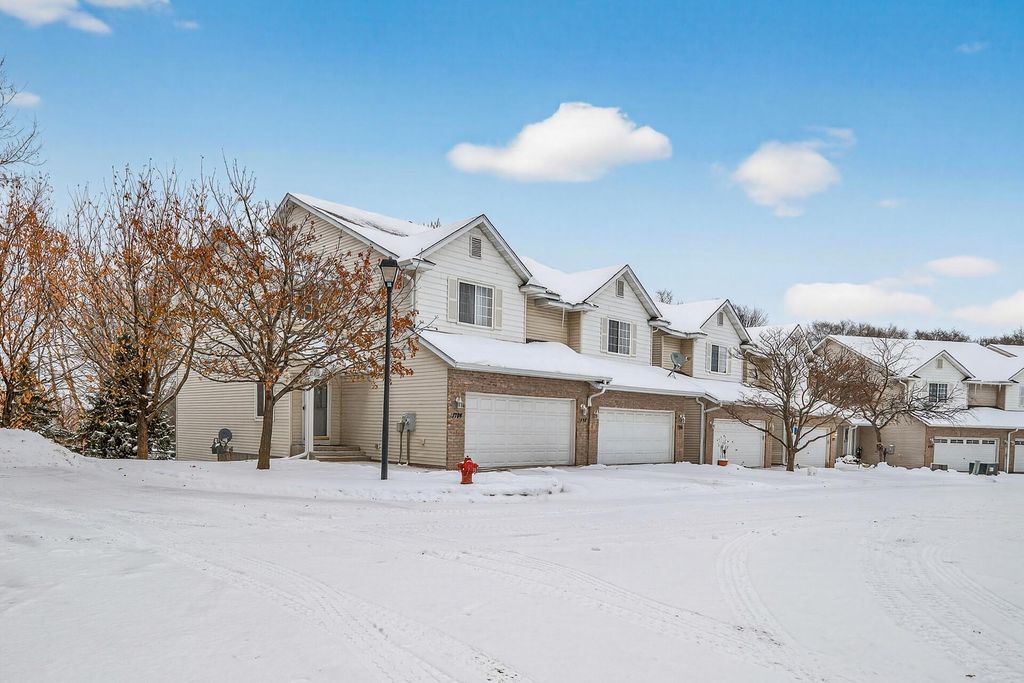 1780 Talon Trail, Eagan, MN 55122