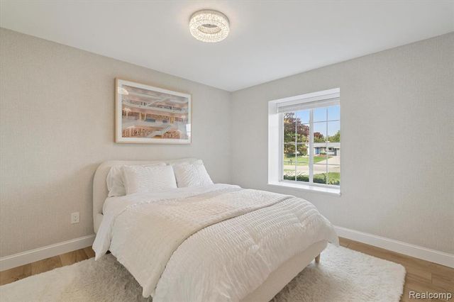 2447 Grove Park Road, Fenton, MI 48430