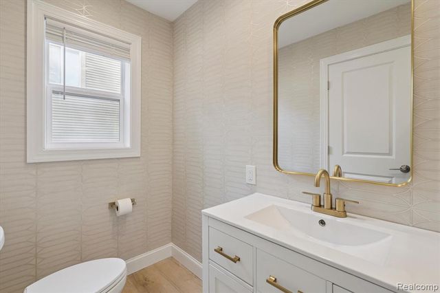 2447 Grove Park Road, Fenton, MI 48430