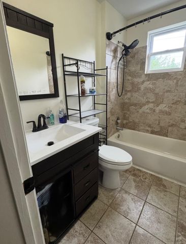 4117 WESTCHESTER RD, Baltimore, MD 21216