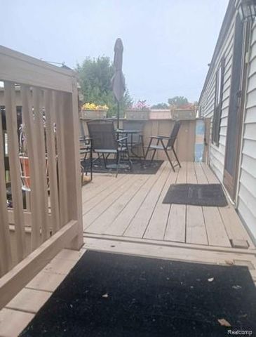 46569 Cheylade, Macomb, MI 48044