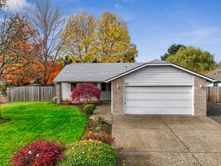 591 Sw FILBERT St, Mc Minnville, OR 97128