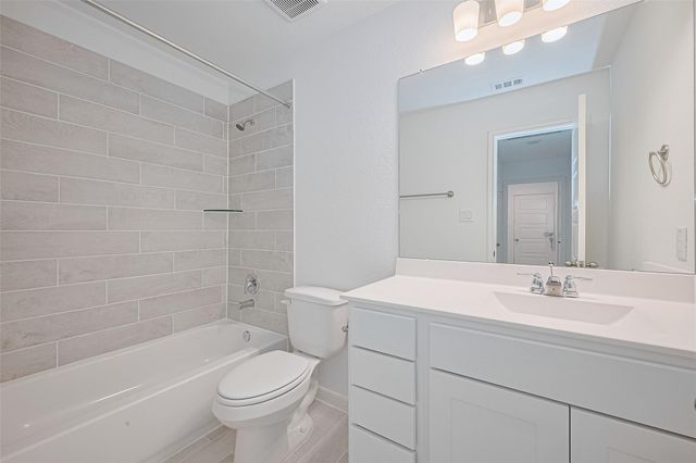 2212 Manila Lane, Texas City, TX 77568