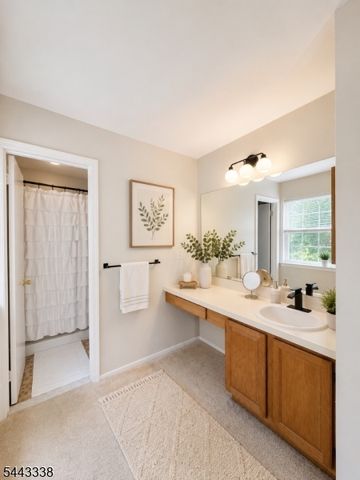 74 Winchester Way, Franklin Twp., NJ 08873