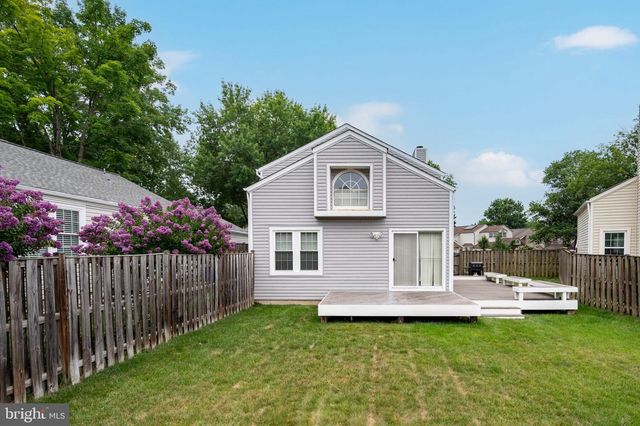 7521 CROSS GATE LN, Alexandria, VA 22315
