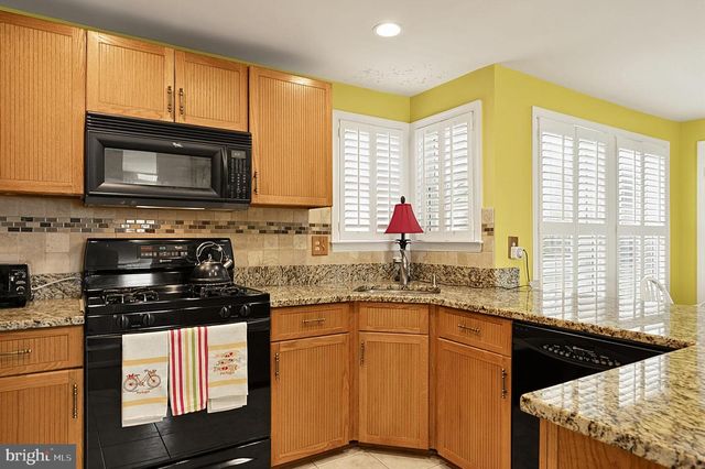 7521 CROSS GATE LN, Alexandria, VA 22315