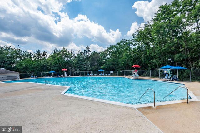 7521 CROSS GATE LN, Alexandria, VA 22315