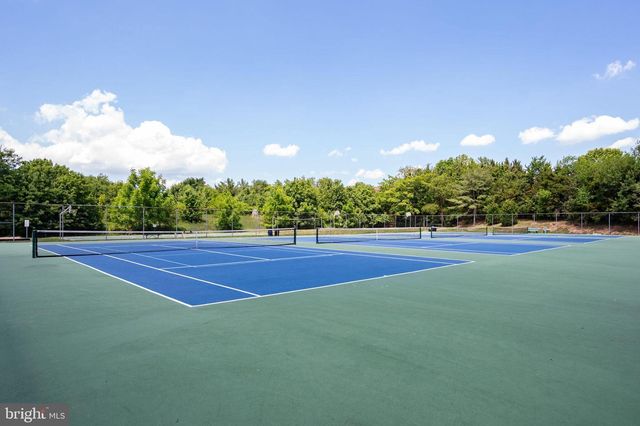 7521 CROSS GATE LN, Alexandria, VA 22315