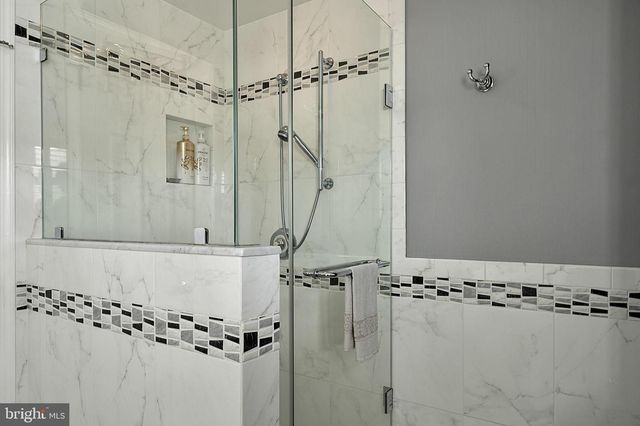 7521 CROSS GATE LN, Alexandria, VA 22315