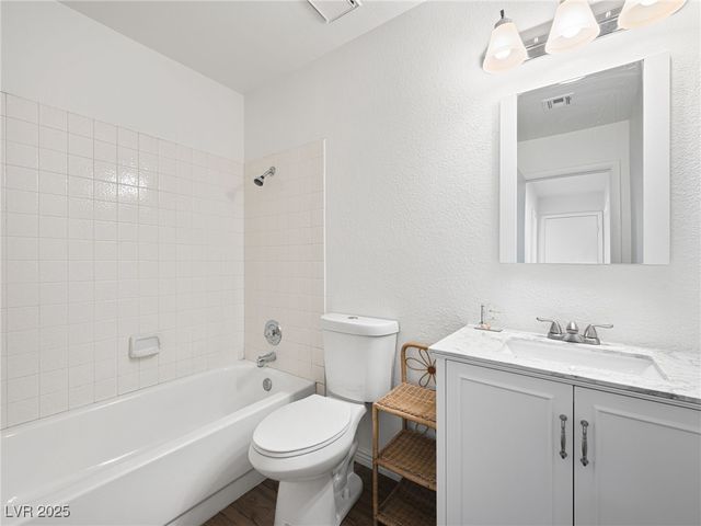 2214 Pebble Creek Lane, Laughlin, NV 89029