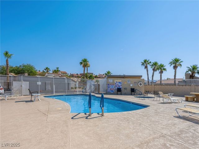 2214 Pebble Creek Lane, Laughlin, NV 89029