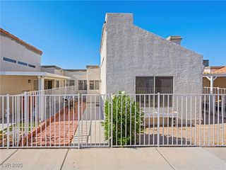 2214 Pebble Creek Lane, Laughlin, NV 89029