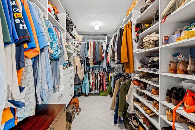 2412 SW 23rd Cranbrook Drive, Boynton Beach, FL 33436