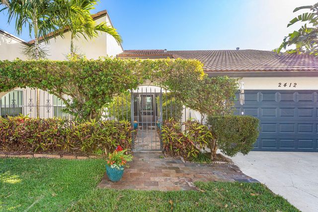 2412 SW 23rd Cranbrook Drive, Boynton Beach, FL 33436