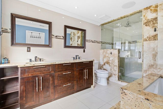 2412 SW 23rd Cranbrook Drive, Boynton Beach, FL 33436