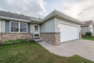 1927 Daisy DRIVE, West Bend, WI 53090