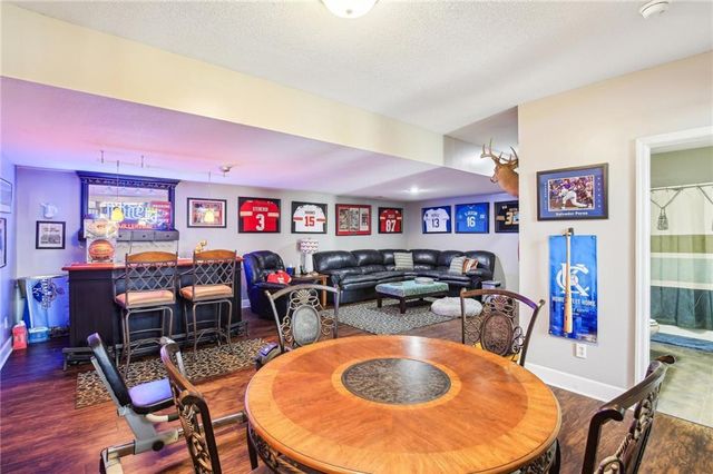 205 DoubleTree Lane, Smithville, MO 64089