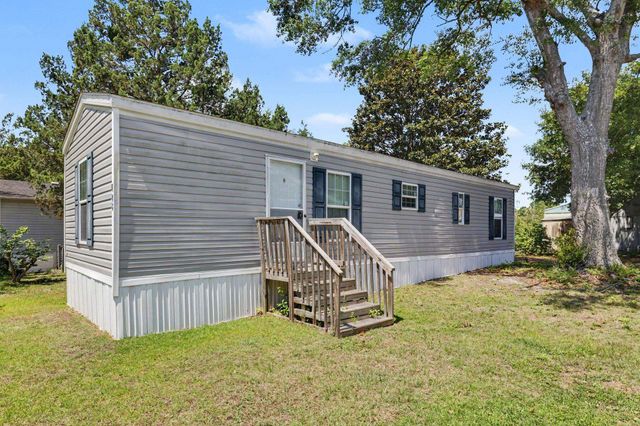 128 Crooked Island Circle, Murrells Inlet, SC 29576
