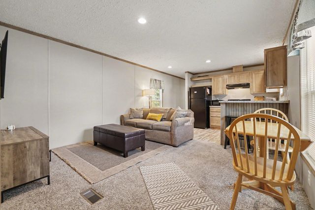 128 Crooked Island Circle, Murrells Inlet, SC 29576