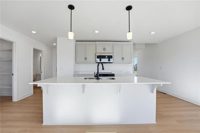 1335 S 4th Street E, Louisburg, KS 66053