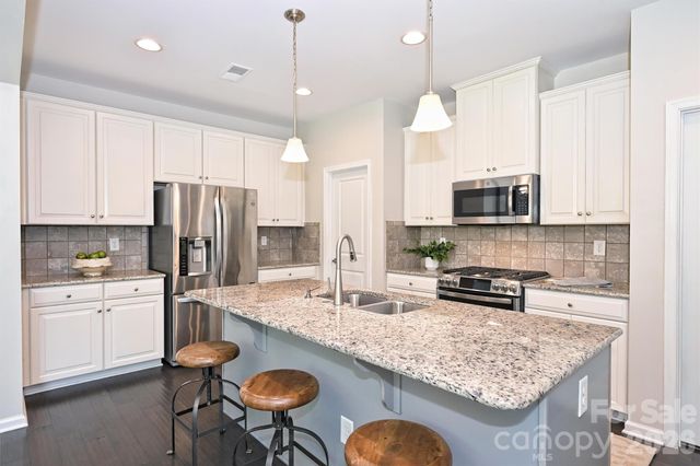 3729 Benseval Lane, Matthews, NC 28105