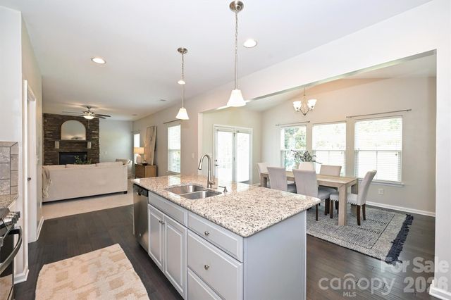 3729 Benseval Lane, Matthews, NC 28105