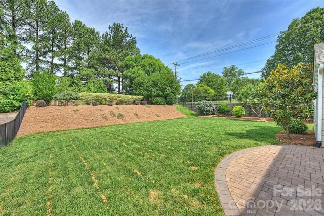 3729 Benseval Lane, Matthews, NC 28105