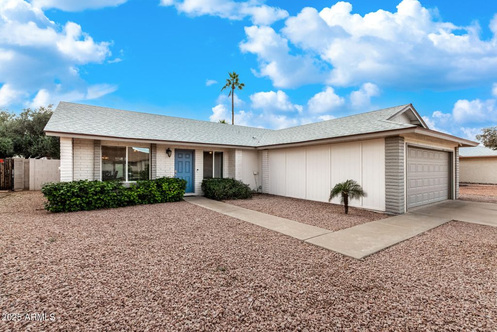 2103 W MCNAIR Street, Chandler, AZ 85224