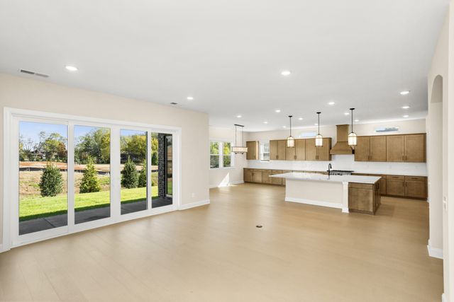 5965 Hunt Valley Dr, Spring Hill, TN 37174