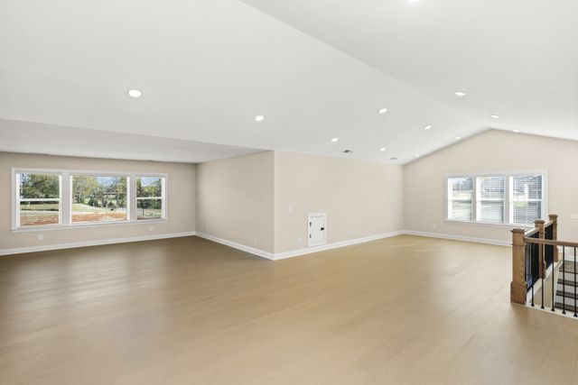 5965 Hunt Valley Dr, Spring Hill, TN 37174