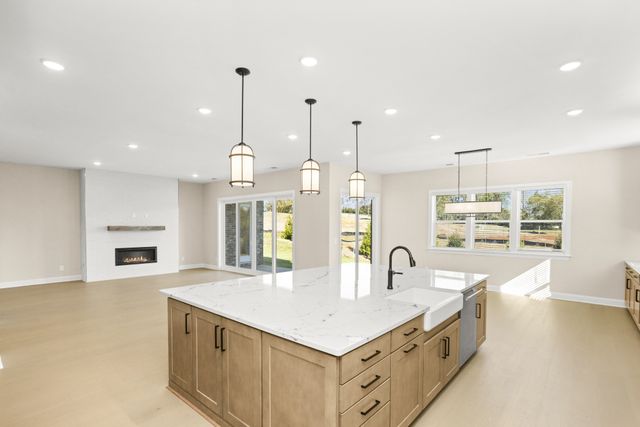 5965 Hunt Valley Dr, Spring Hill, TN 37174