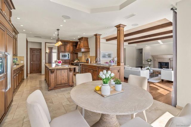 17941 Vista Lomas, Poway, CA 92064