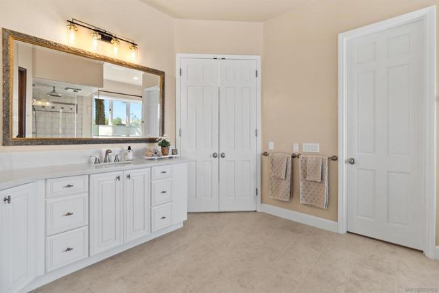 17941 Vista Lomas, Poway, CA 92064