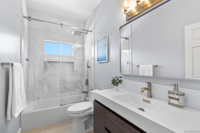 17941 Vista Lomas, Poway, CA 92064