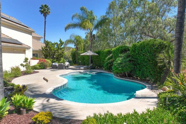 17941 Vista Lomas, Poway, CA 92064