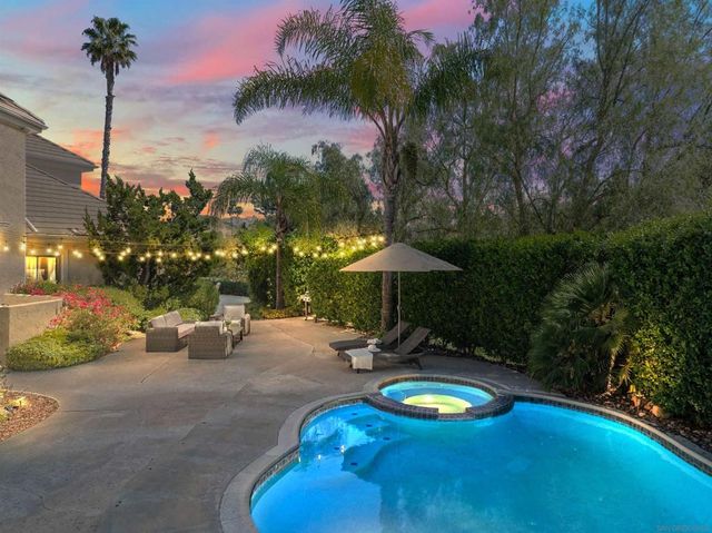 17941 Vista Lomas, Poway, CA 92064
